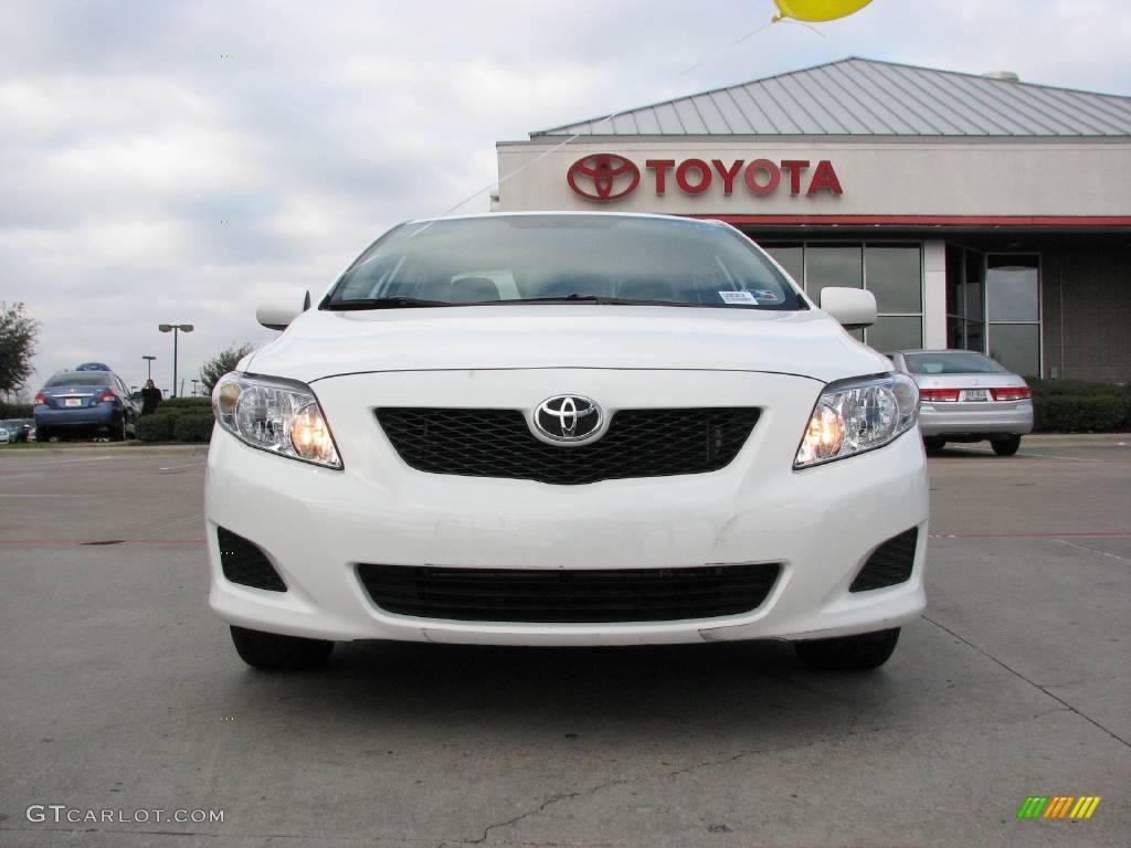 2009 Corolla LE - Super White / Bisque photo #2