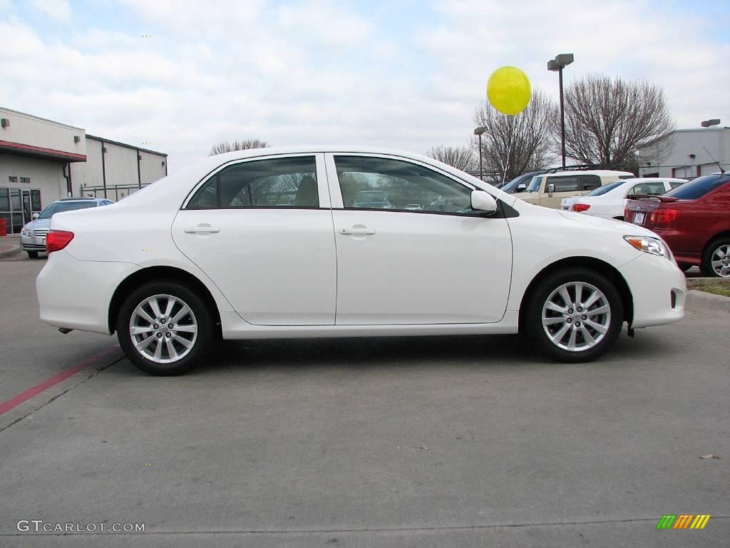 2009 Corolla LE - Super White / Bisque photo #7