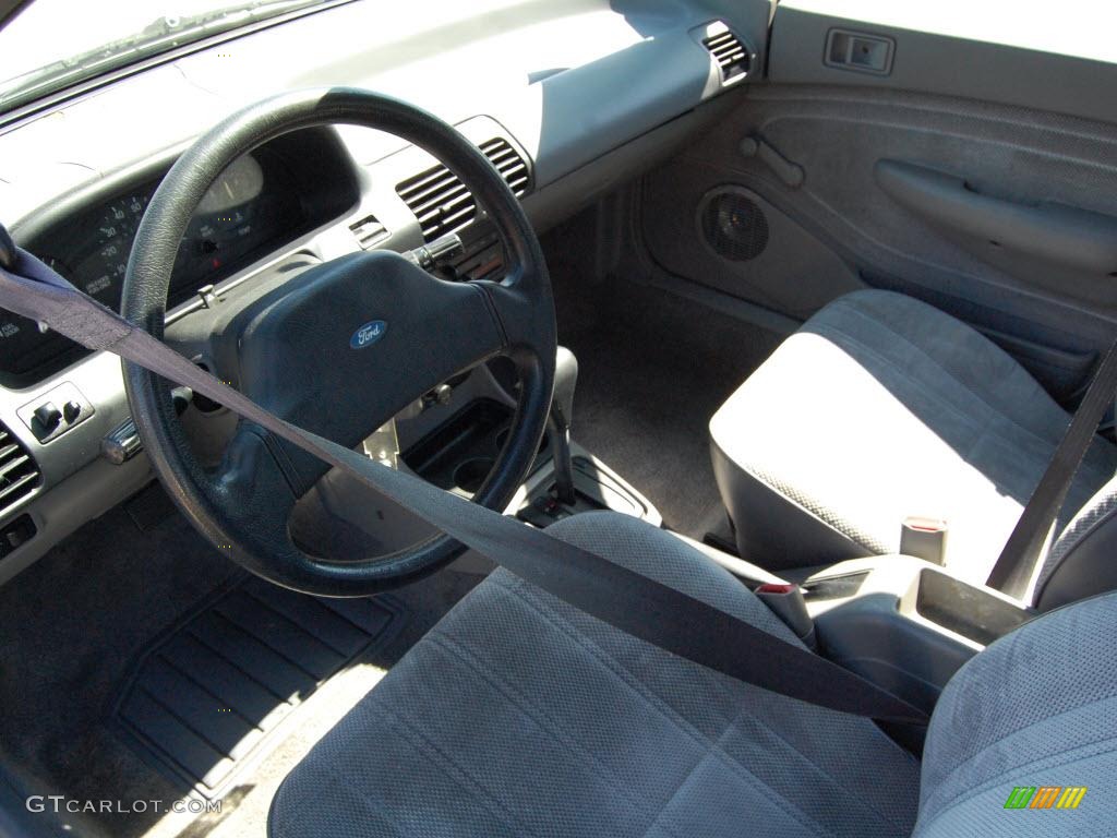 1993 Escort LX Wagon - Oxford White / Grey photo #14