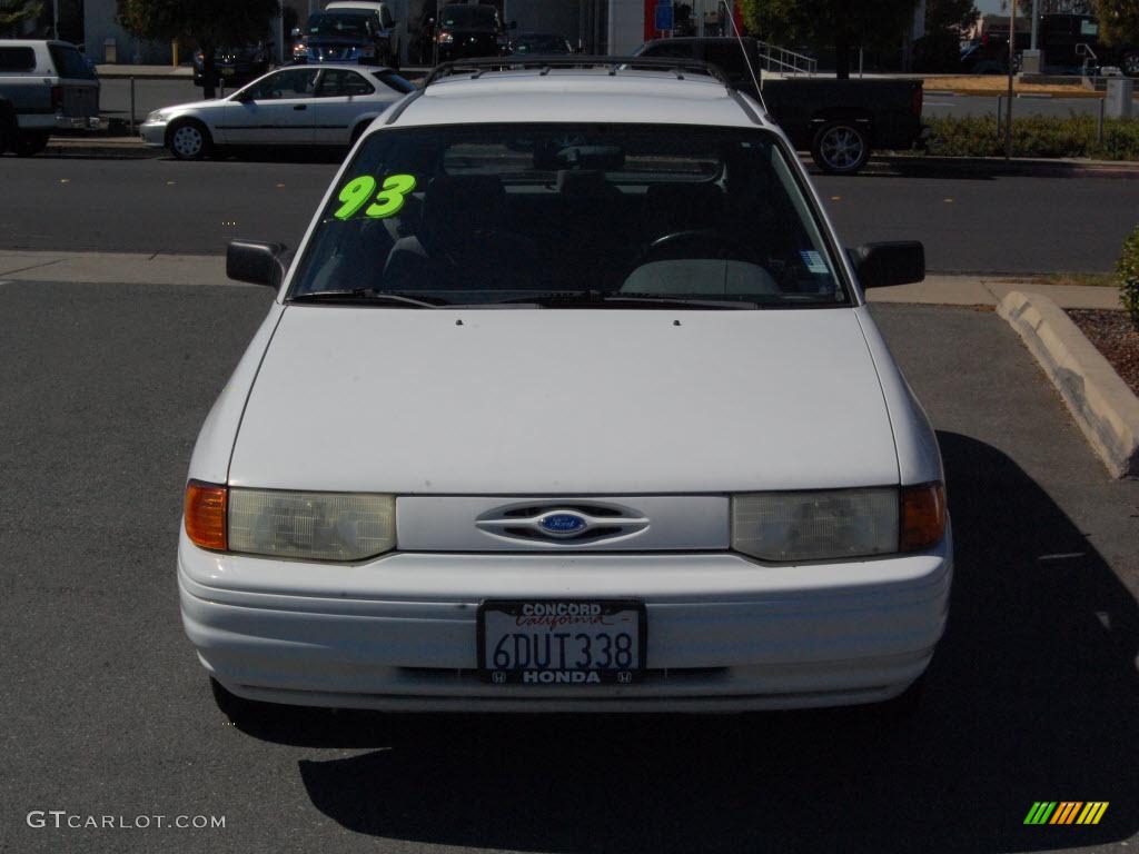 1993 Escort LX Wagon - Oxford White / Grey photo #17