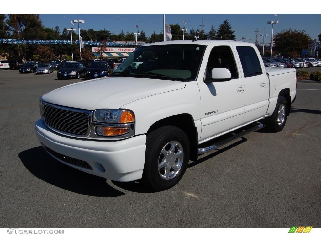 2005 Sierra 1500 Denali Crew Cab AWD - Summit White / Sandstone photo #7