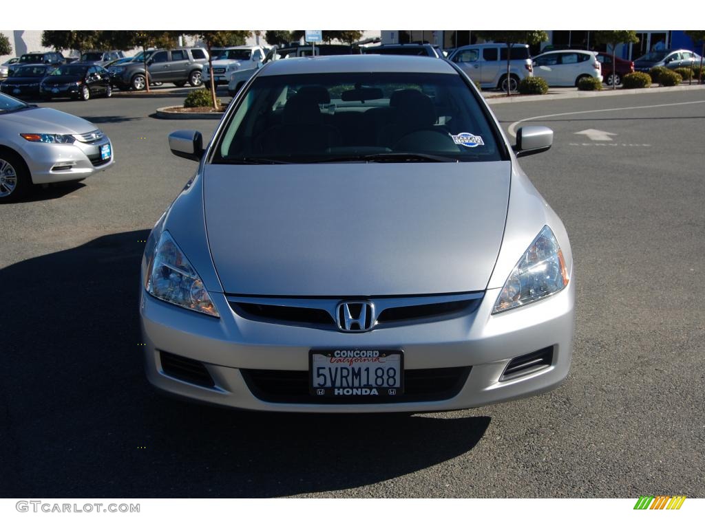 2006 Accord LX Sedan - Alabaster Silver Metallic / Gray photo #8