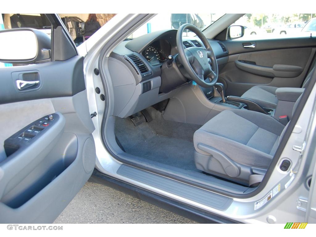 2006 Accord LX Sedan - Alabaster Silver Metallic / Gray photo #16