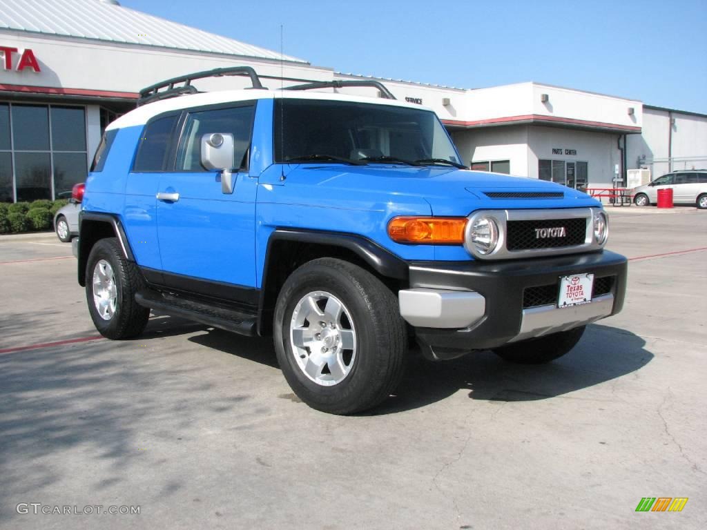 Voodoo Blue Toyota FJ Cruiser