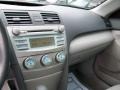 Super White - Camry LE Photo No. 16