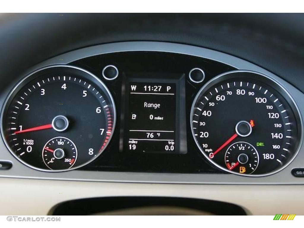 2010 CC Sport - Deep Black Metallic / Cornsilk Beige Two Tone photo #18