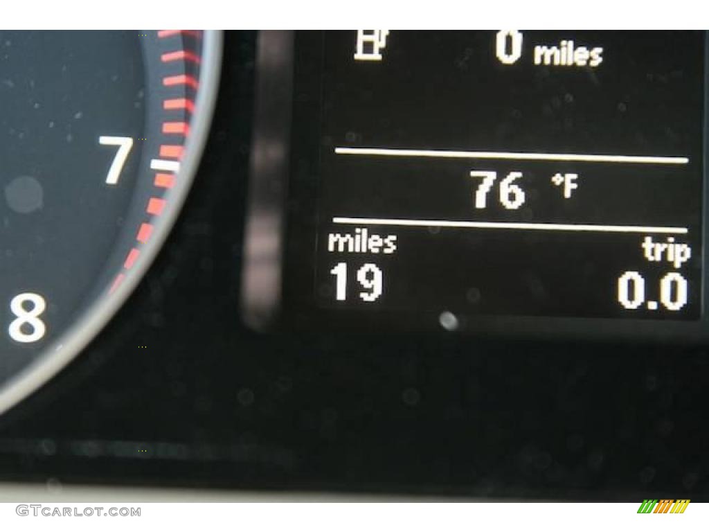 2010 CC Sport - Deep Black Metallic / Cornsilk Beige Two Tone photo #19