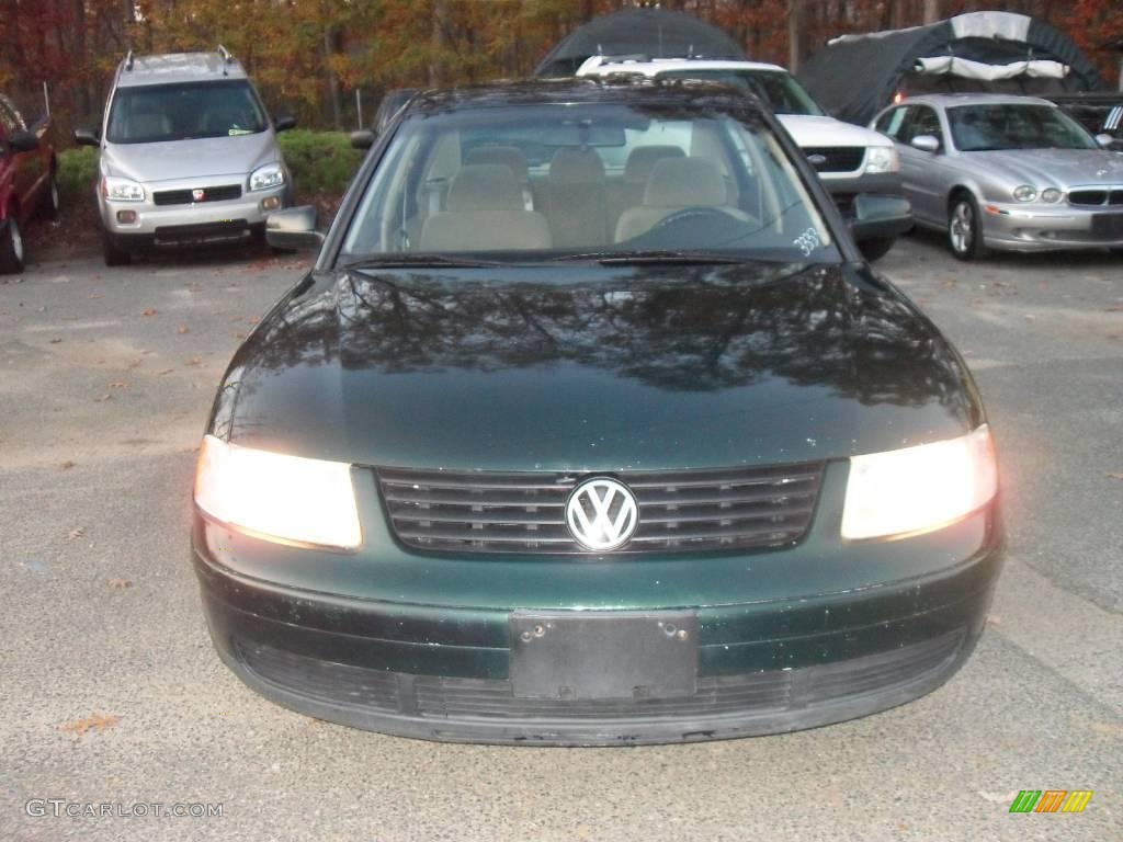 1999 Passat GLS V6 Sedan - Royal Green Pearl / Beige photo #2