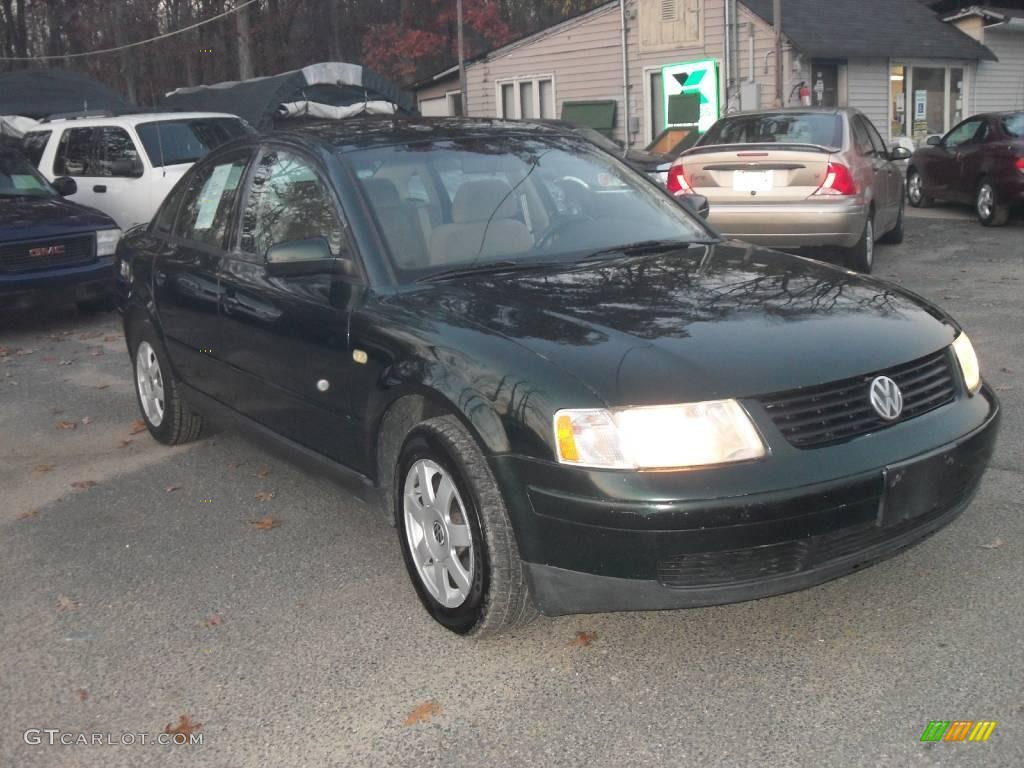1999 Passat GLS V6 Sedan - Royal Green Pearl / Beige photo #4