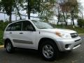 Super White - RAV4  Photo No. 6