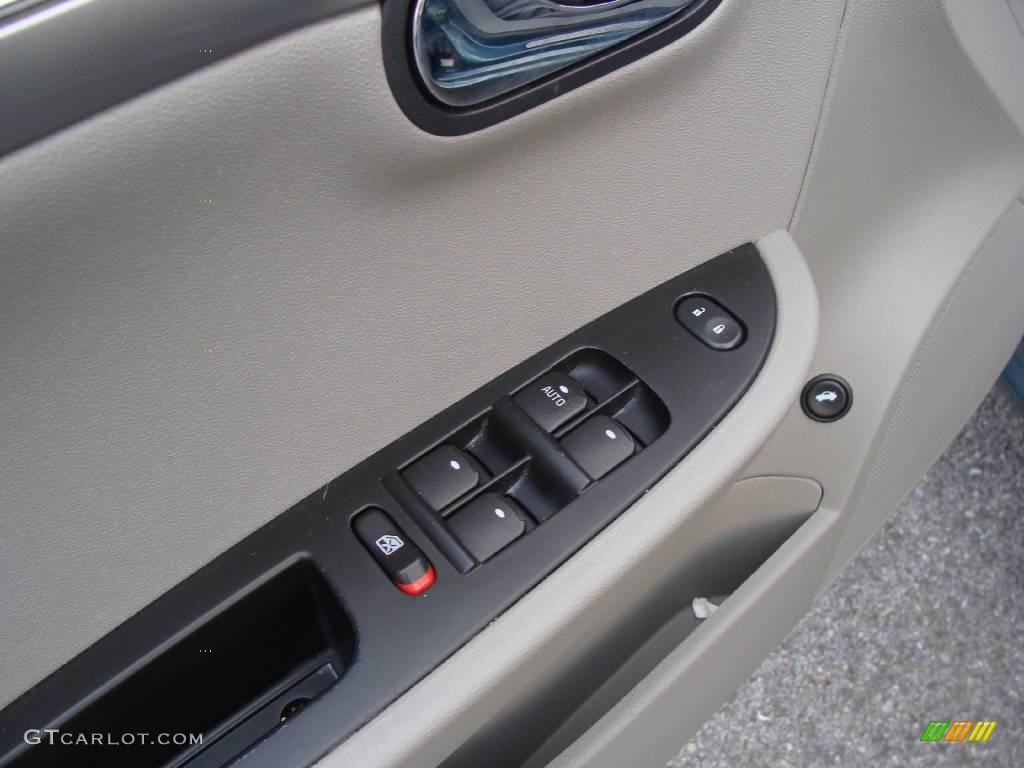 2009 Aura XE - Silver Moss / Gray photo #12