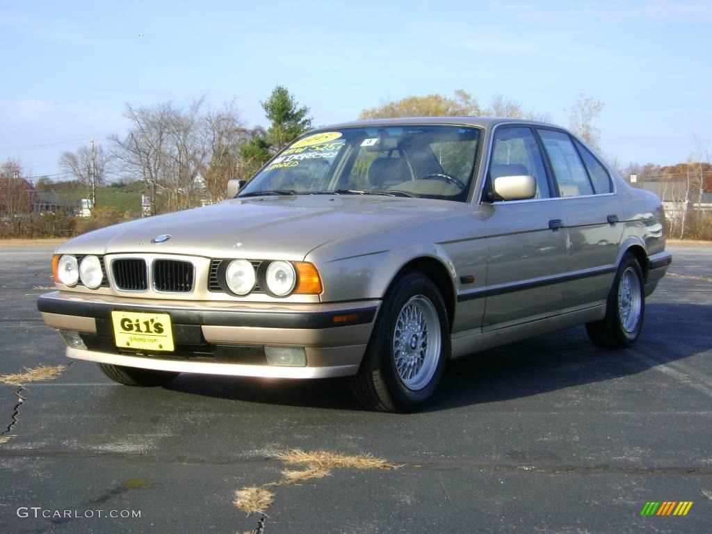 1995 5 Series 525i Sedan - Cashmere Beige Metallic / Beige photo #3