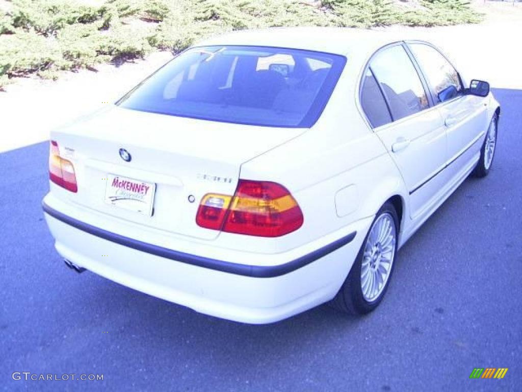 2002 3 Series 330i Sedan - Alpine White / Sand photo #4