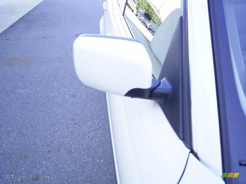 2002 3 Series 330i Sedan - Alpine White / Sand photo #18