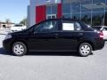 Super Black - Versa 1.6 Sedan Photo No. 2