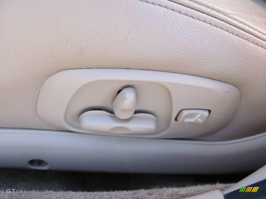 2003 Diamante LS Sedan - Platinum White Pearl / Tan photo #16