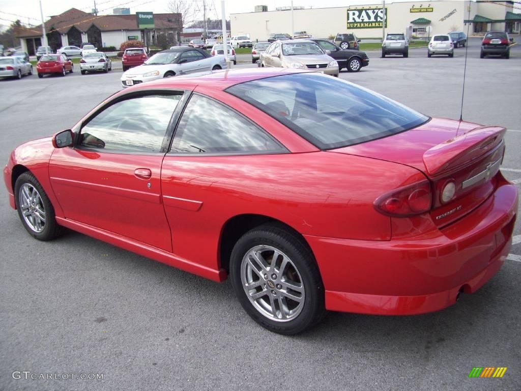 2003 Cavalier LS Sport Coupe - Victory Red / Graphite Gray photo #4