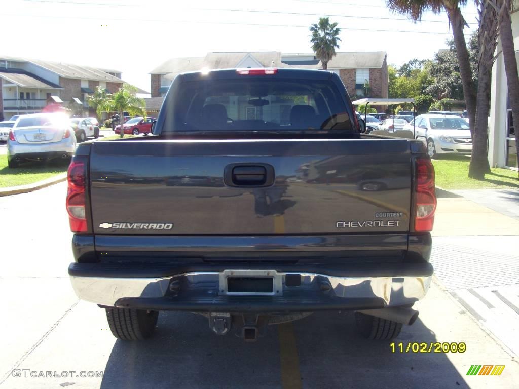2005 Silverado 2500HD LS Crew Cab - Dark Gray Metallic / Dark Charcoal photo #2
