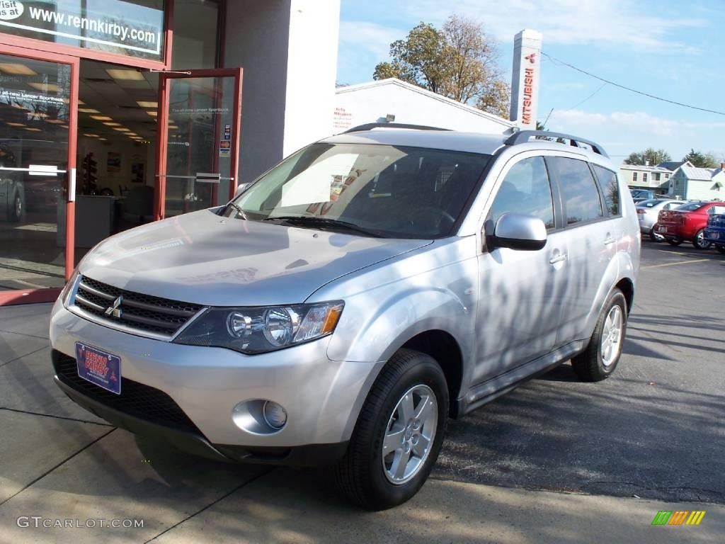 2009 Outlander ES - Cool Silver Metallic / Black photo #1