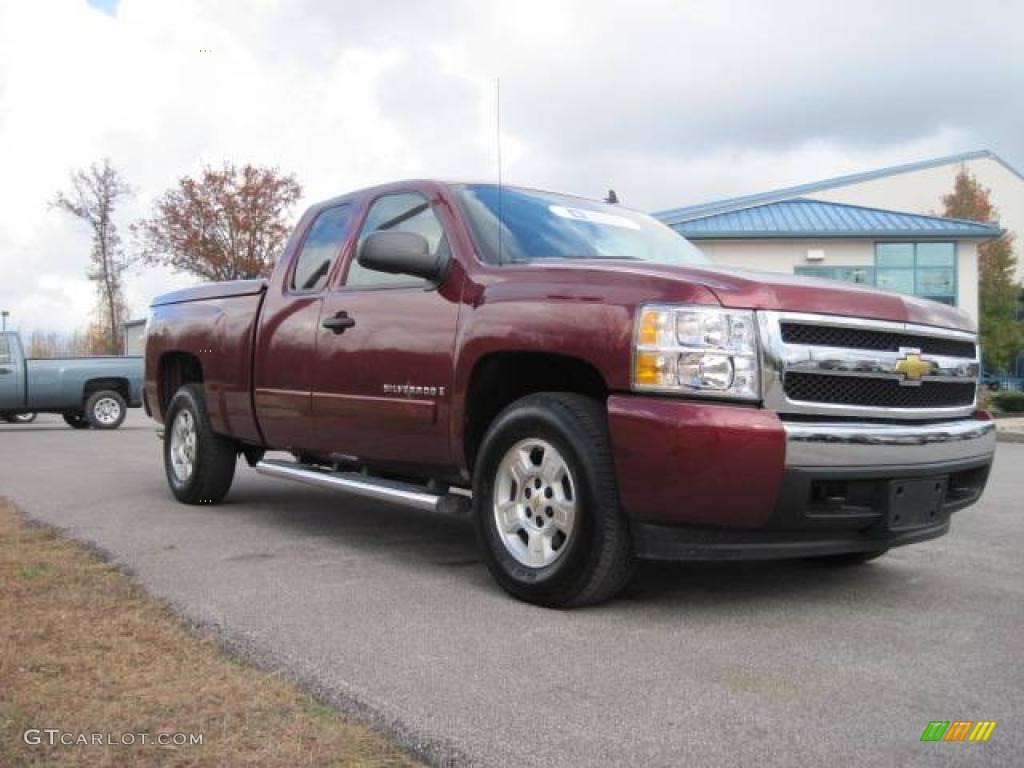 2008 Silverado 1500 LT Extended Cab 4x4 - Deep Ruby Metallic / Dark Titanium photo #3