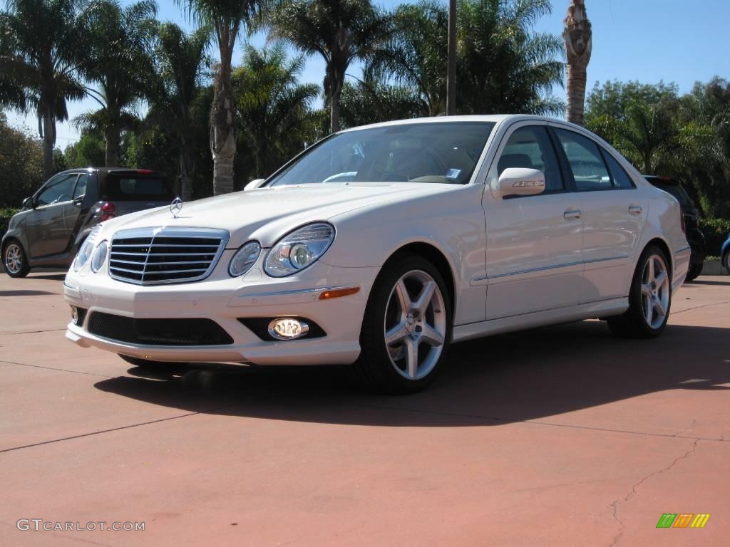 2009 E 550 Sedan - Arctic White / Cashmere photo #1