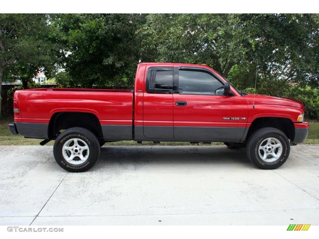 2001 Ram 1500 Sport Club Cab 4x4 - Flame Red / Agate photo #6