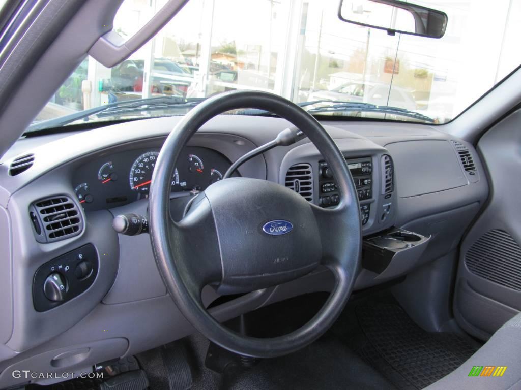 2004 F150 XL Heritage Regular Cab - True Blue Metallic / Heritage Graphite Grey photo #11