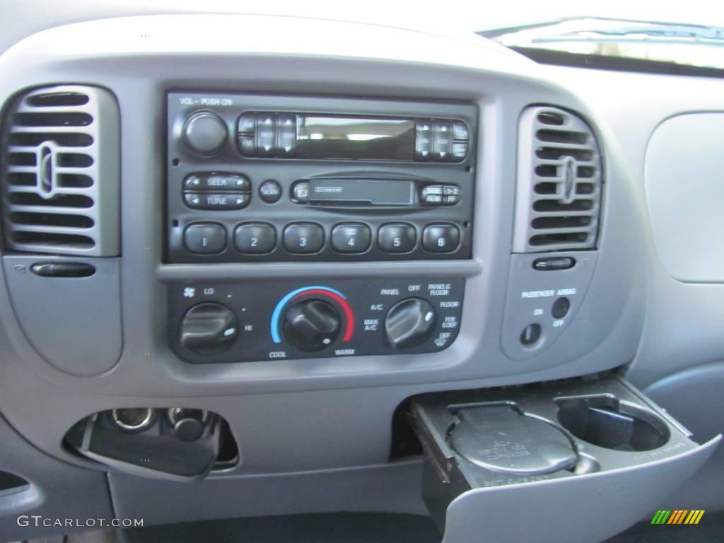 2004 F150 XL Heritage Regular Cab - True Blue Metallic / Heritage Graphite Grey photo #14