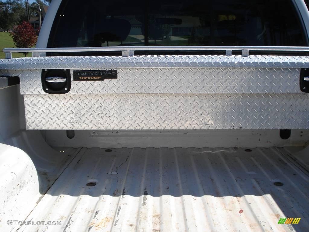 2004 F250 Super Duty Lariat SuperCab 4x4 - Oxford White / Medium Parchment photo #6