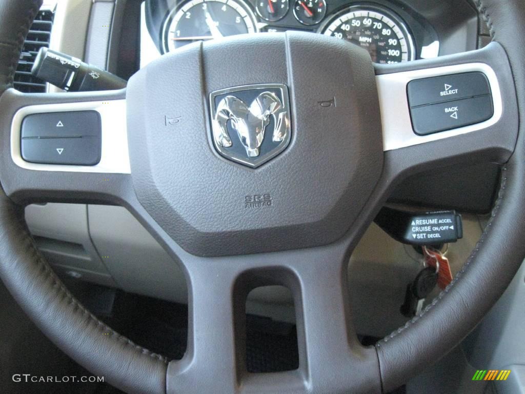 2010 Ram 1500 Laramie Crew Cab - Brilliant Black Crystal Pearl / Light Pebble Beige/Bark Brown photo #20