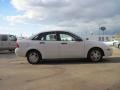 Cloud 9 White - Focus SE Sedan Photo No. 4