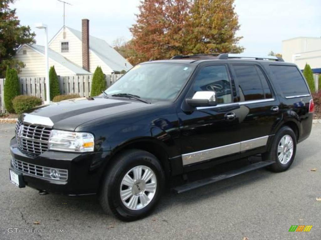 2007 Navigator Ultimate 4x4 - Black / Charcoal photo #3