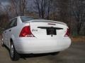 Cloud 9 White - Focus SE Sedan Photo No. 5