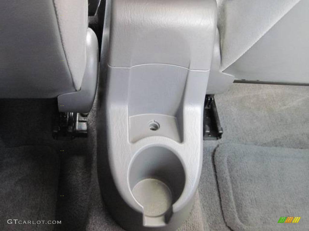 2000 Focus SE Sedan - Cloud 9 White / Medium Graphite photo #20