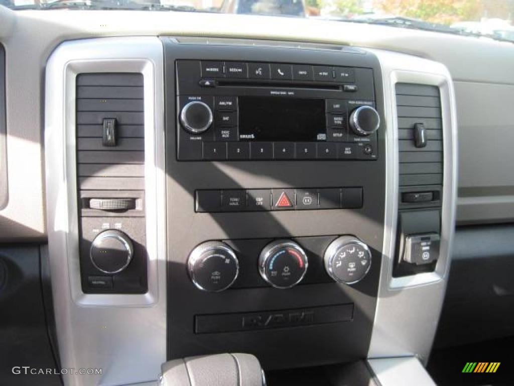 2010 Ram 1500 Big Horn Crew Cab 4x4 - Inferno Red Crystal Pearl / Dark Slate/Medium Graystone photo #9