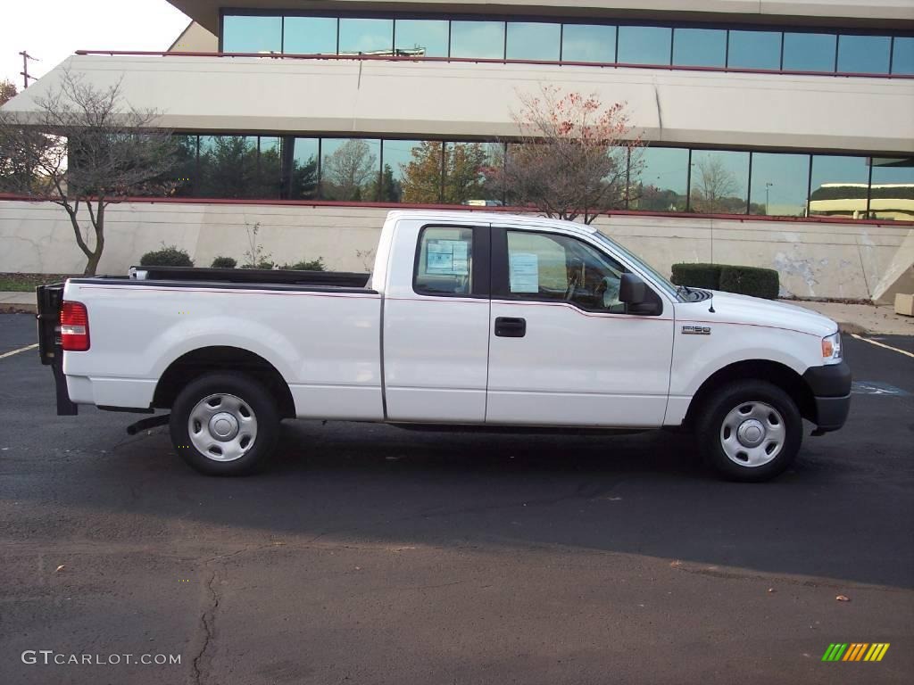 2005 F150 XL SuperCab - Oxford White / Medium Flint Grey photo #4