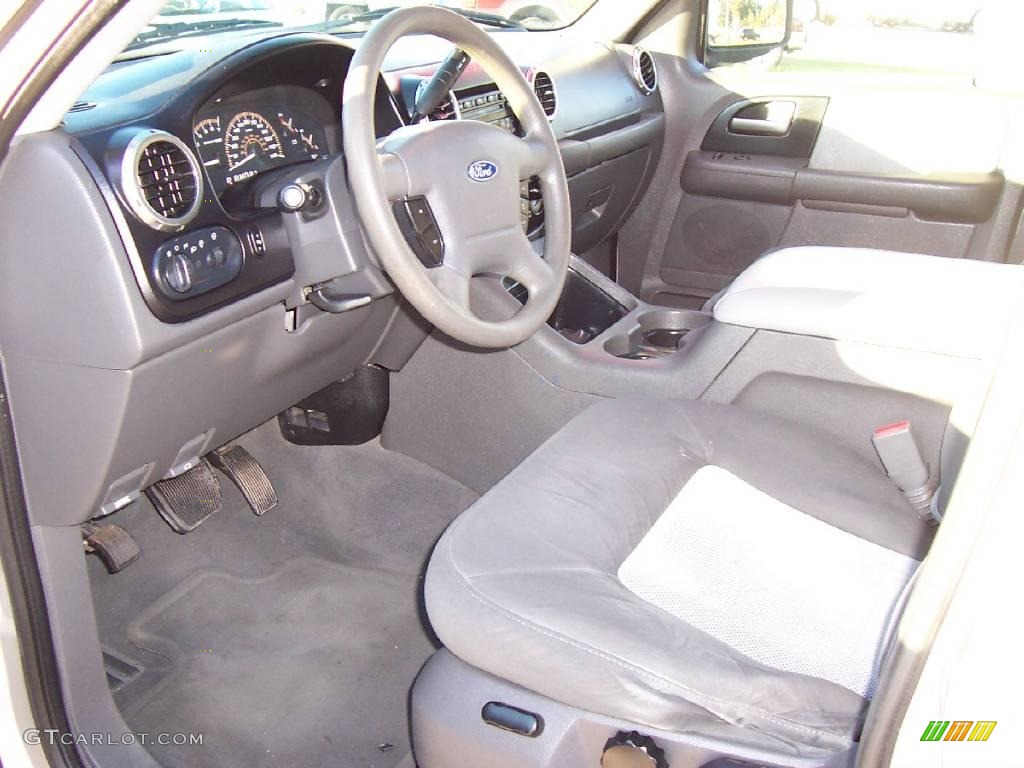 2003 Expedition XLT - Silver Birch Metallic / Flint Grey photo #8