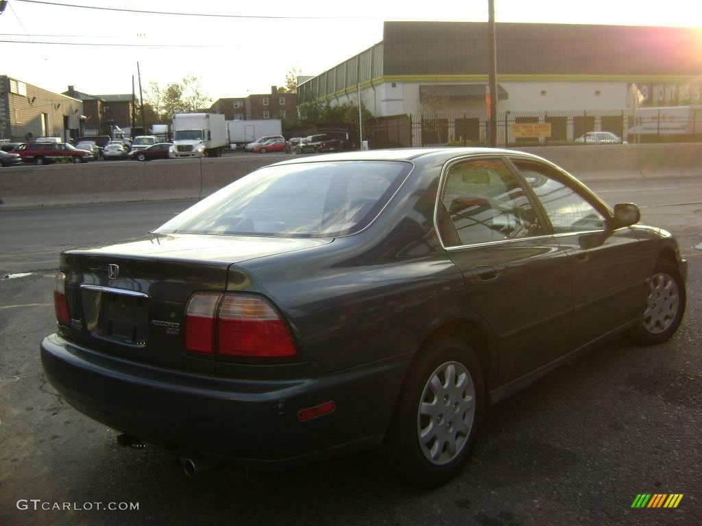 1996 Accord LX V6 Sedan - Dark Eucalyptus Green Pearl Metallic / Gray photo #5