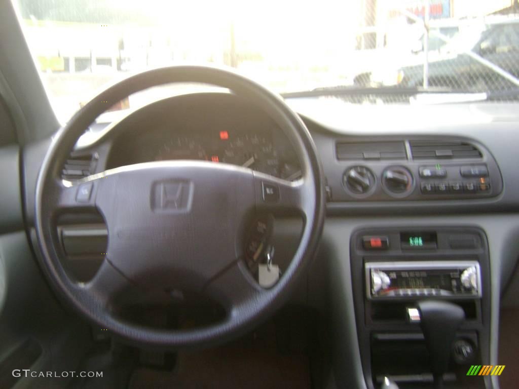 1996 Accord LX V6 Sedan - Dark Eucalyptus Green Pearl Metallic / Gray photo #10