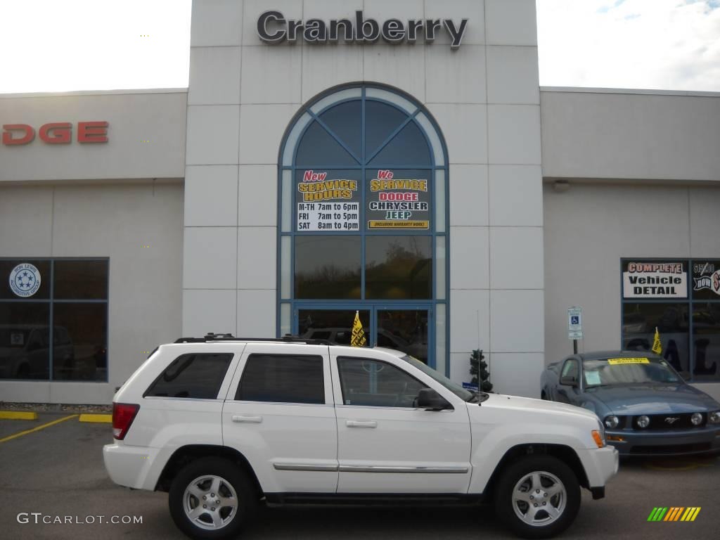 2007 Grand Cherokee Limited 4x4 - Stone White / Medium Slate Gray photo #1