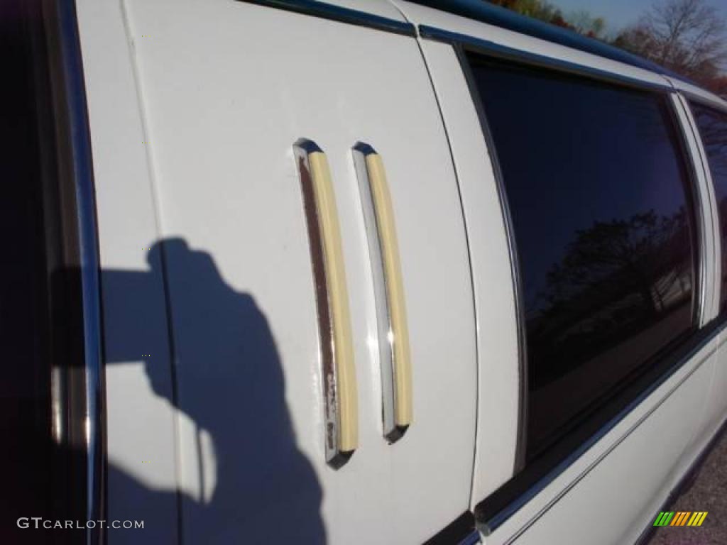 1994 Fleetwood Limousine - White / Black photo #9
