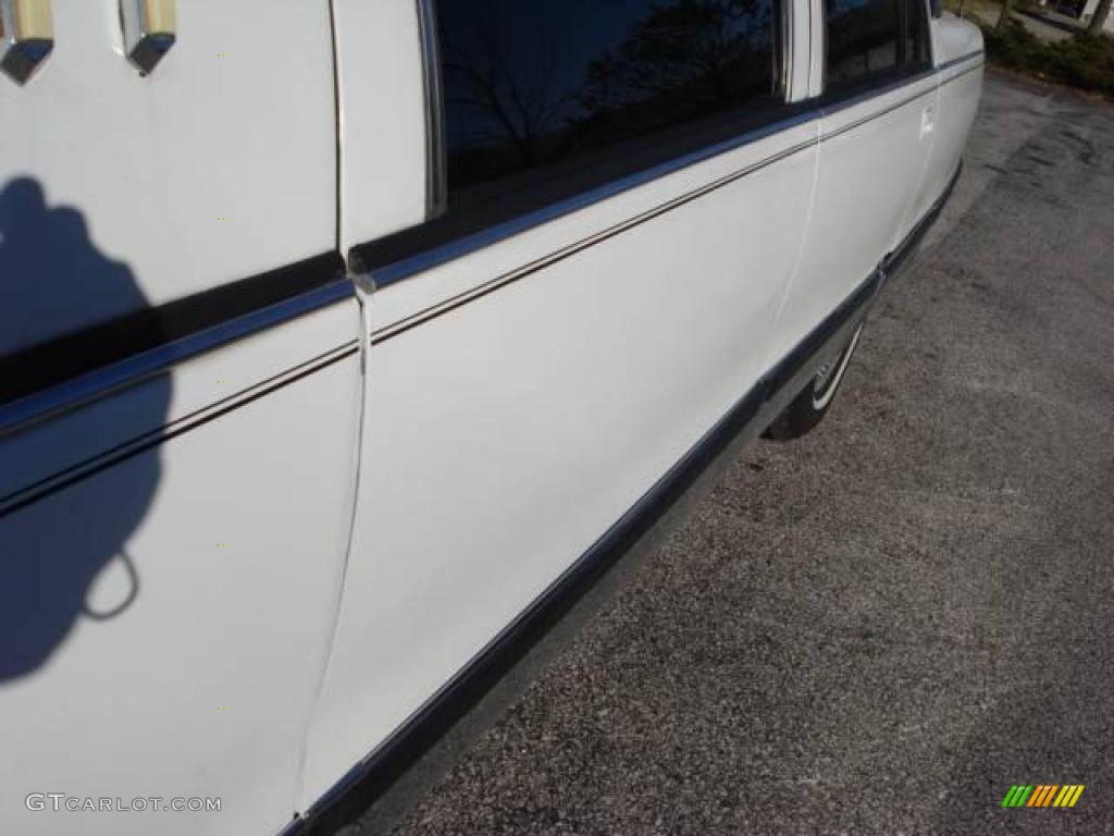 1994 Fleetwood Limousine - White / Black photo #10