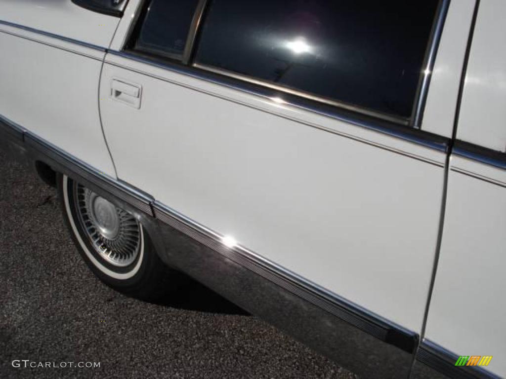 1994 Fleetwood Limousine - White / Black photo #31