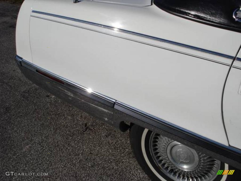 1994 Fleetwood Limousine - White / Black photo #32
