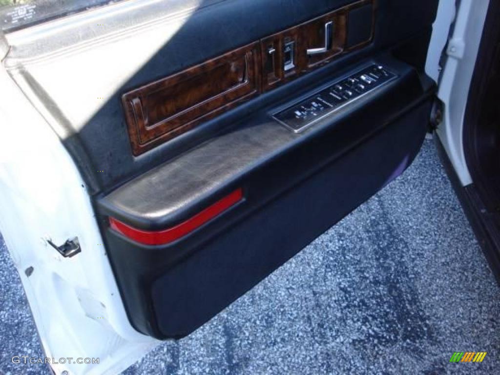 1994 Fleetwood Limousine - White / Black photo #35