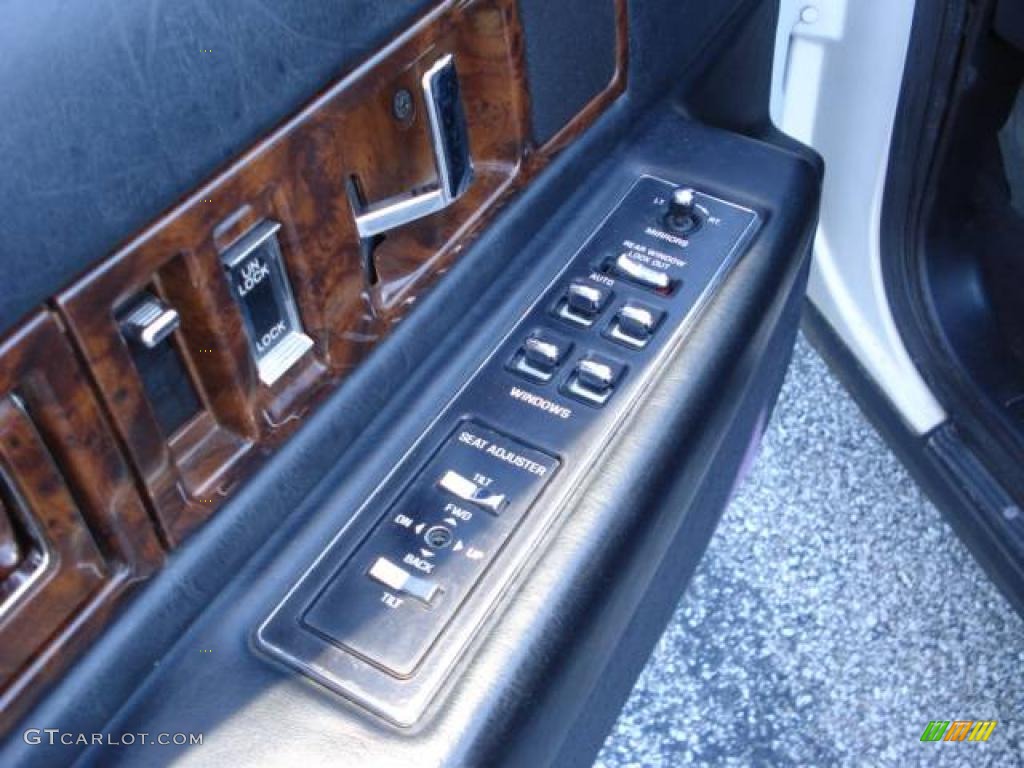 1994 Fleetwood Limousine - White / Black photo #36