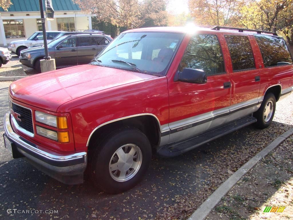 1997 Suburban C1500 SLT - Victory Red / Pewter photo #1