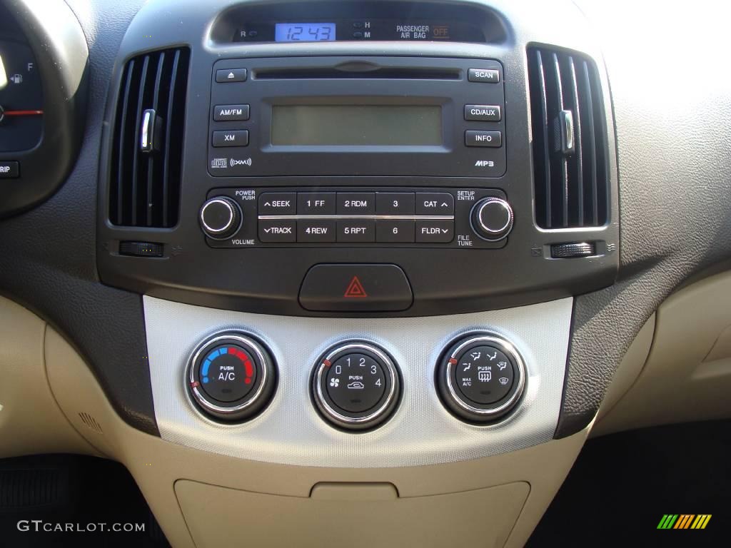 2009 Elantra GLS Sedan - Captiva White / Beige photo #18