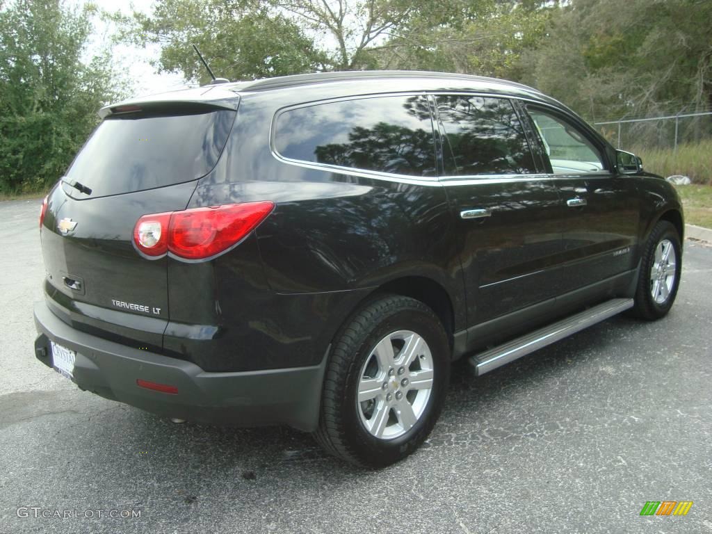 2009 Traverse LT - Black Granite Metallic / Dark Gray/Light Gray photo #9