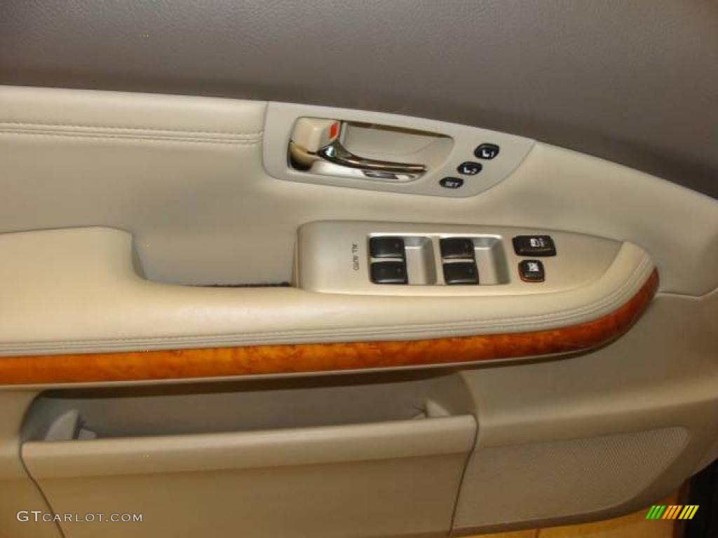 2006 RX 330 AWD - Crystal White Pearl / Ivory photo #9